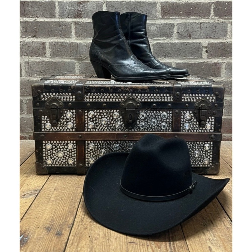 🔥Franco‎ Sarto🎱 Black Leather Western Ankle Boots Embossed Exotic Pointed Toe